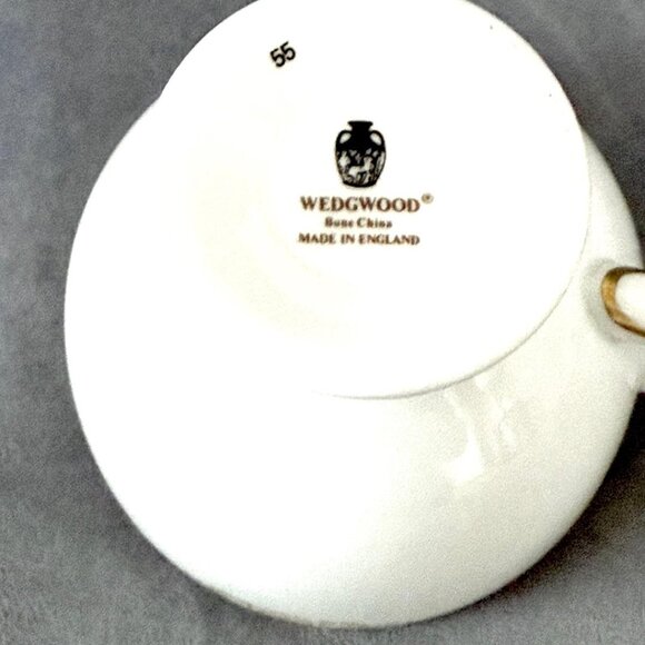 WEDGWOOD CAVENDISH pattern R4680 Cup and Saucer set Made in England Vintage - Picture 6 of 8